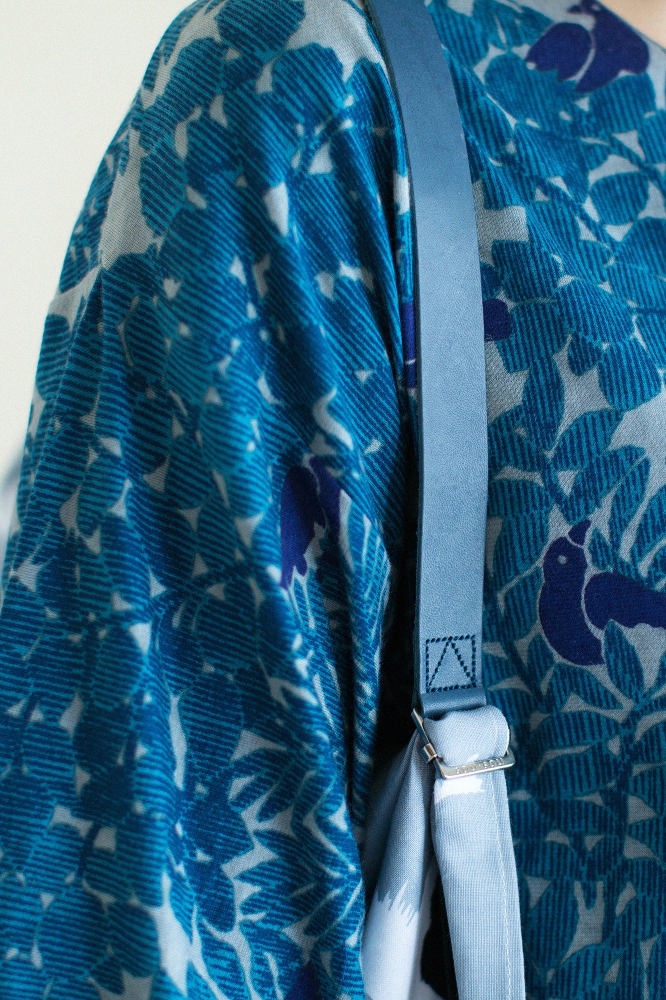 Leather Handle / Deep Indigo