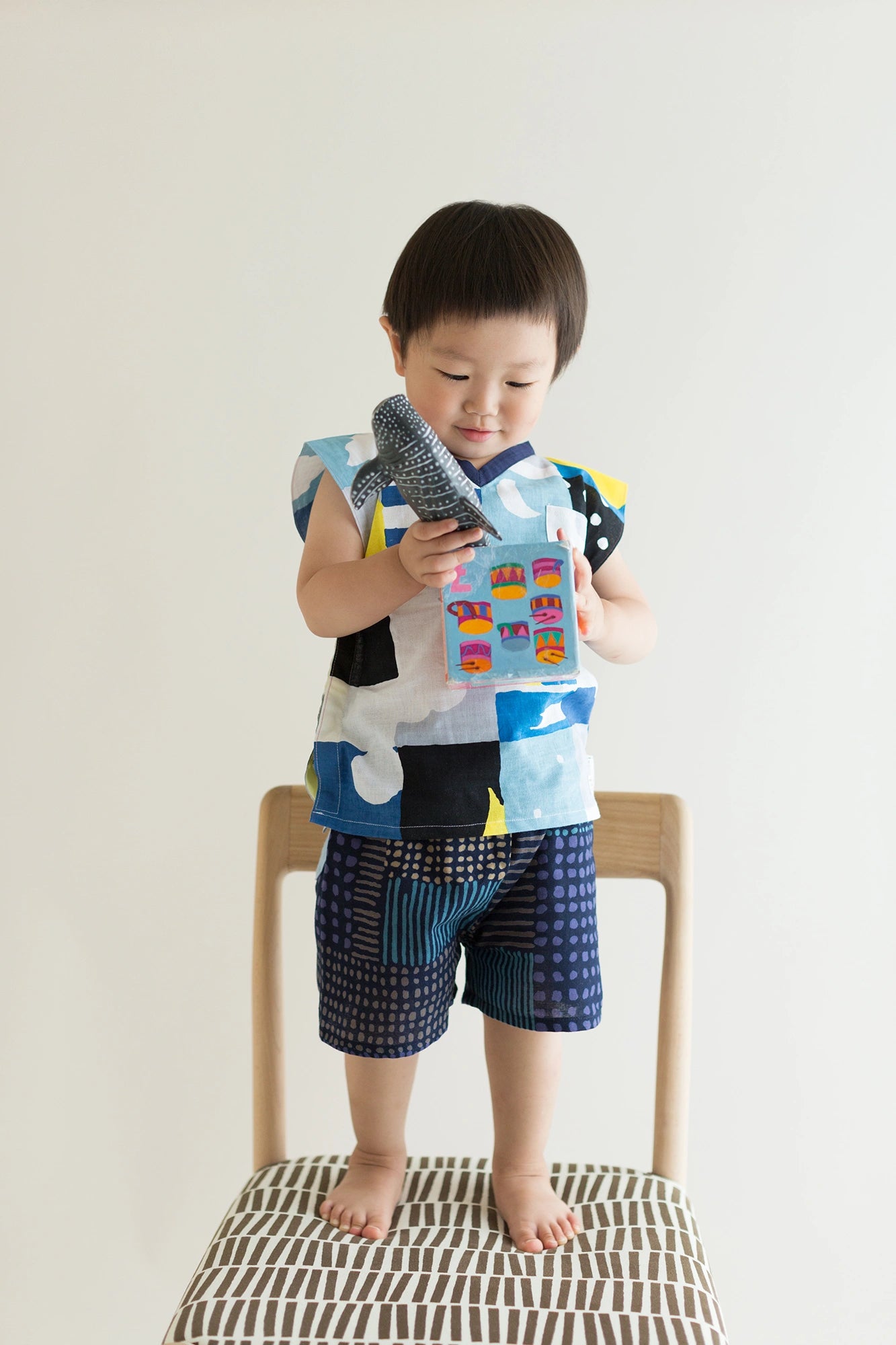 '身長：'90cm,'年齢：'2歳,'着用サイズ：'M