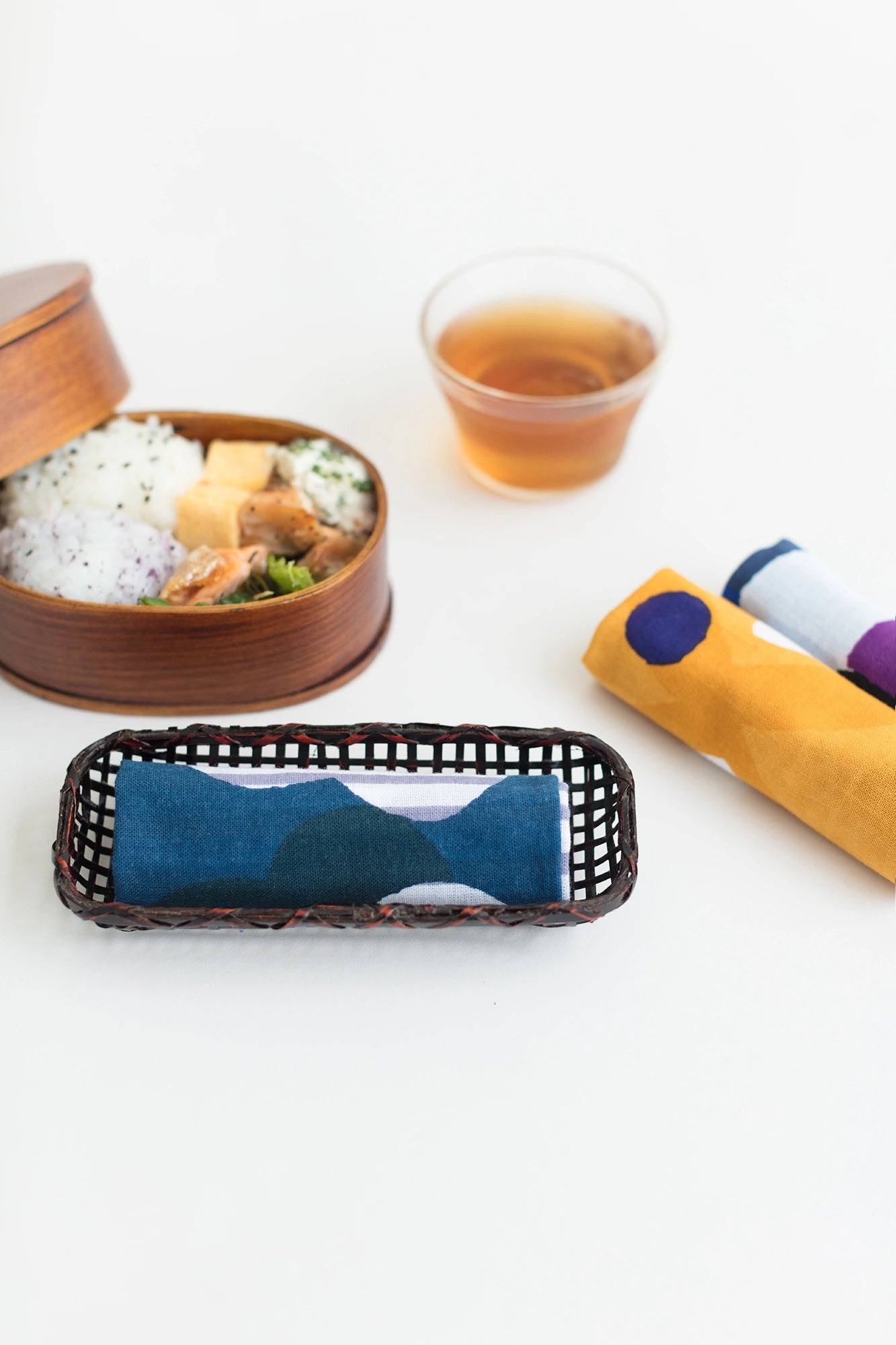 伊勢木綿 textile手ぬぐい（ひめ丈）／明かり窓 明け方