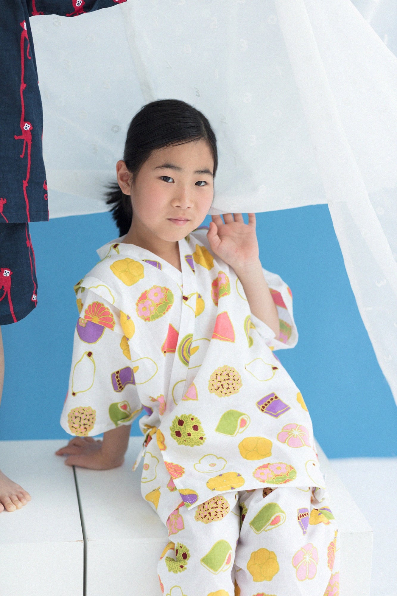 '身長：'123cm,'年齢：'8歳,'着用サイズ：'XL