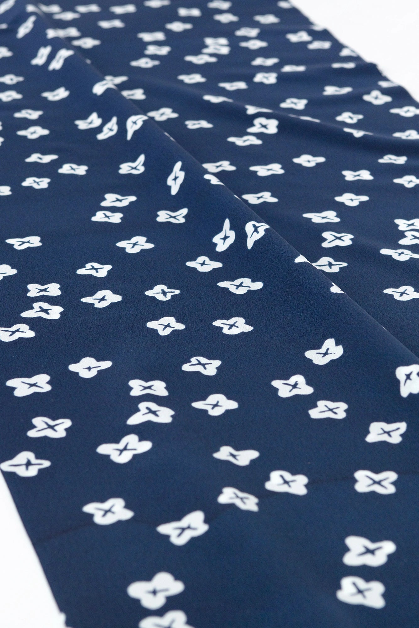 SOU・SOU×Kyoto Marubeni Kimono Undergarment (Fabric) ／Tiny Flowers Ink Blue