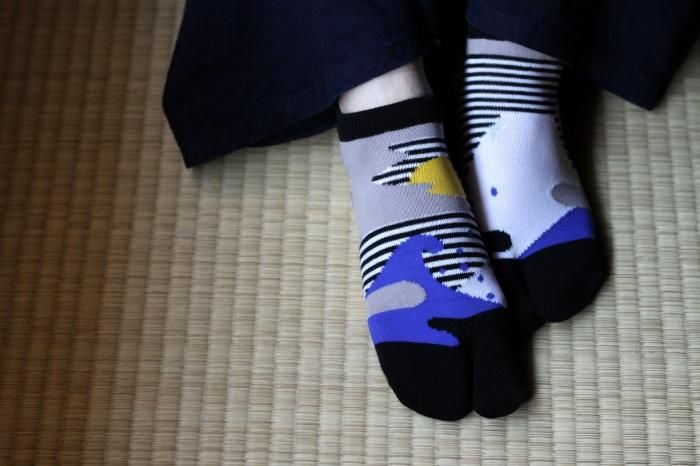 在Tabi Socks（长长的长度） / Hokusai [男女]