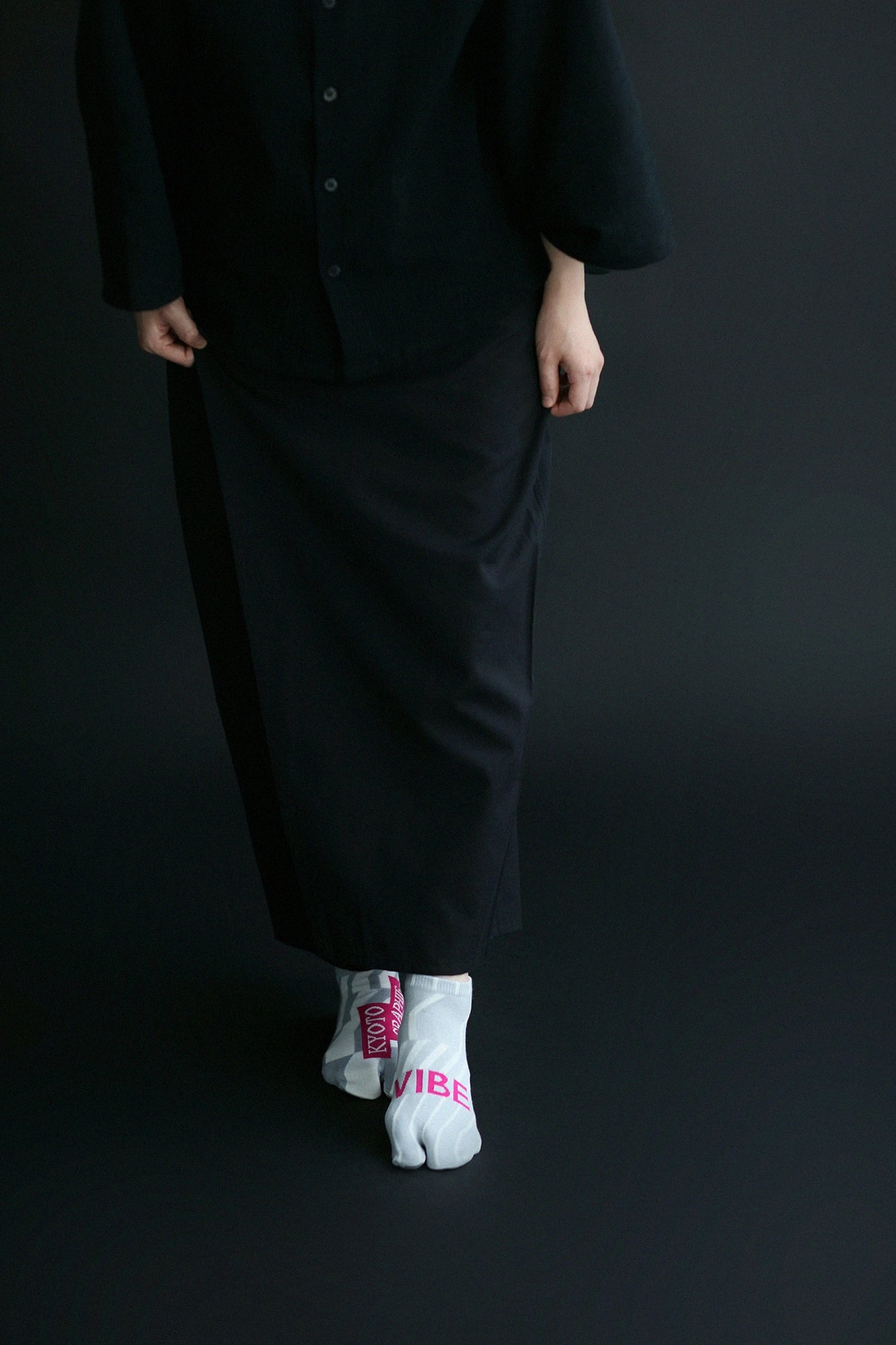 【net限定】足袋下（踝丈）／KYOTOGRAPHIE 2019 銀（しろがね） 【男・女性用】