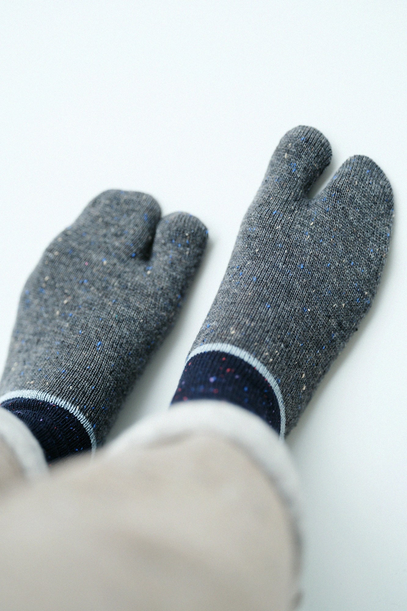 羊毛雙色分趾襪（普通長度）／深藍【男・女性用】