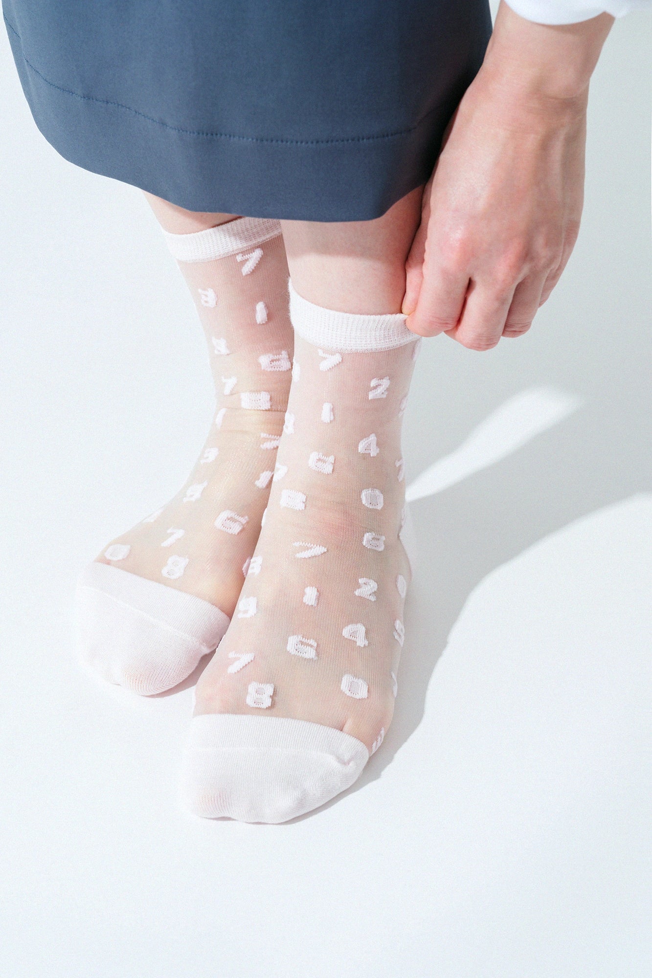 Textile Sheer Socks／SO-SU-U Baby Pink