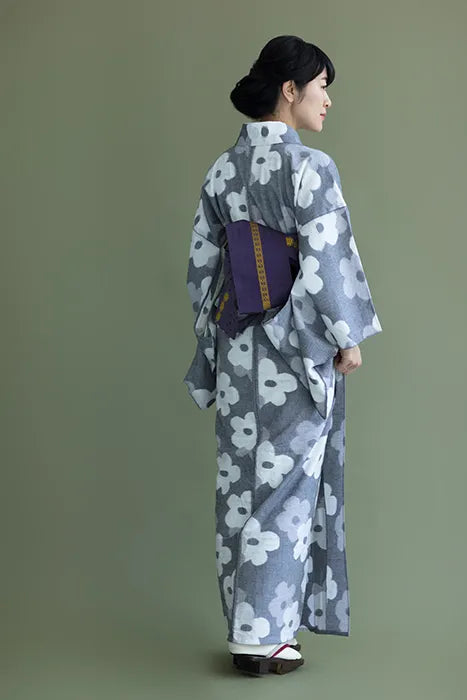【※お仕立て別】久留米絣 反物／花がさね 杢灰（もくはい）