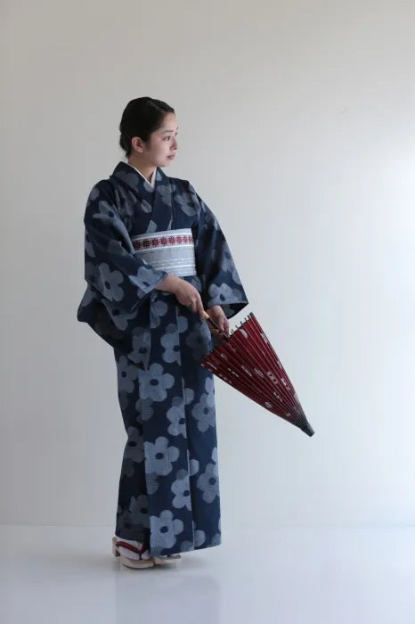 【※お仕立て別】久留米絣 反物／花がさね 鉄紺（てつこん）