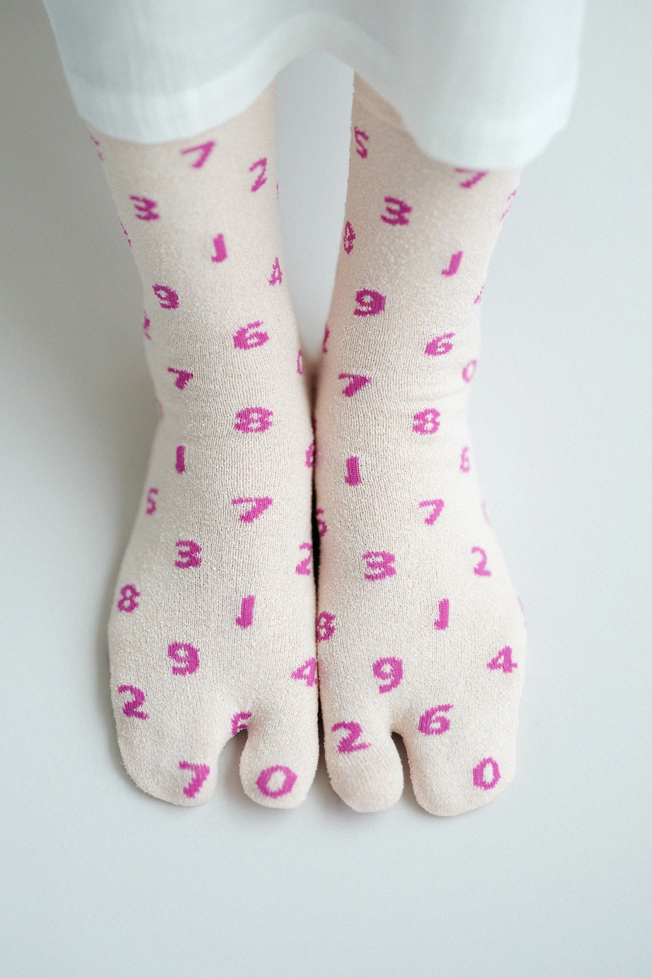 【net limited】Boucle Eco-friendly Tabi Socks (Mid-calf) / SO-SU-U Sakura Pink▲