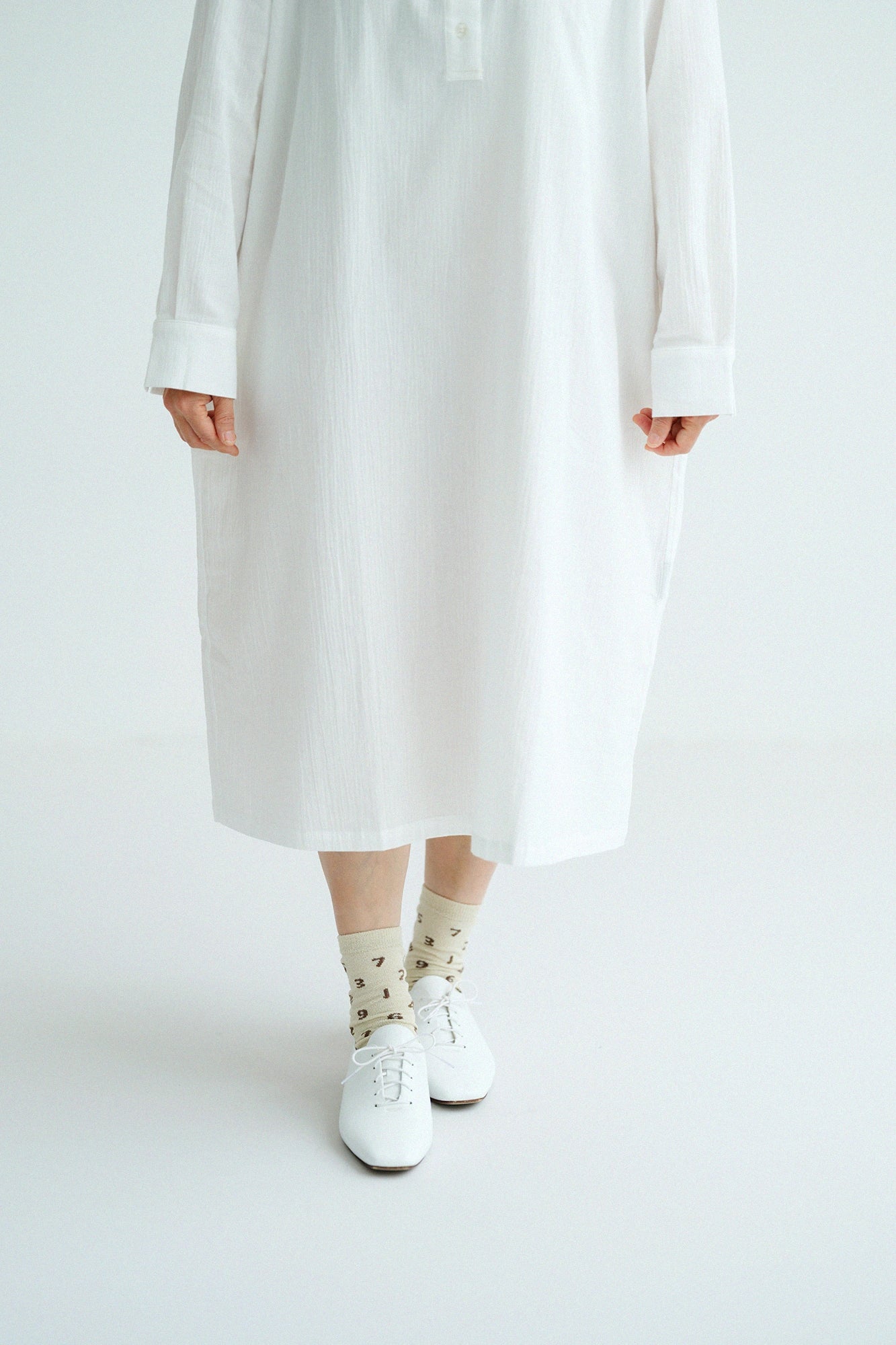 【net limited】Boucle Eco-friendly Tabi Socks (Mid-calf) / SO-SU-U Grey Yellowish Green▲