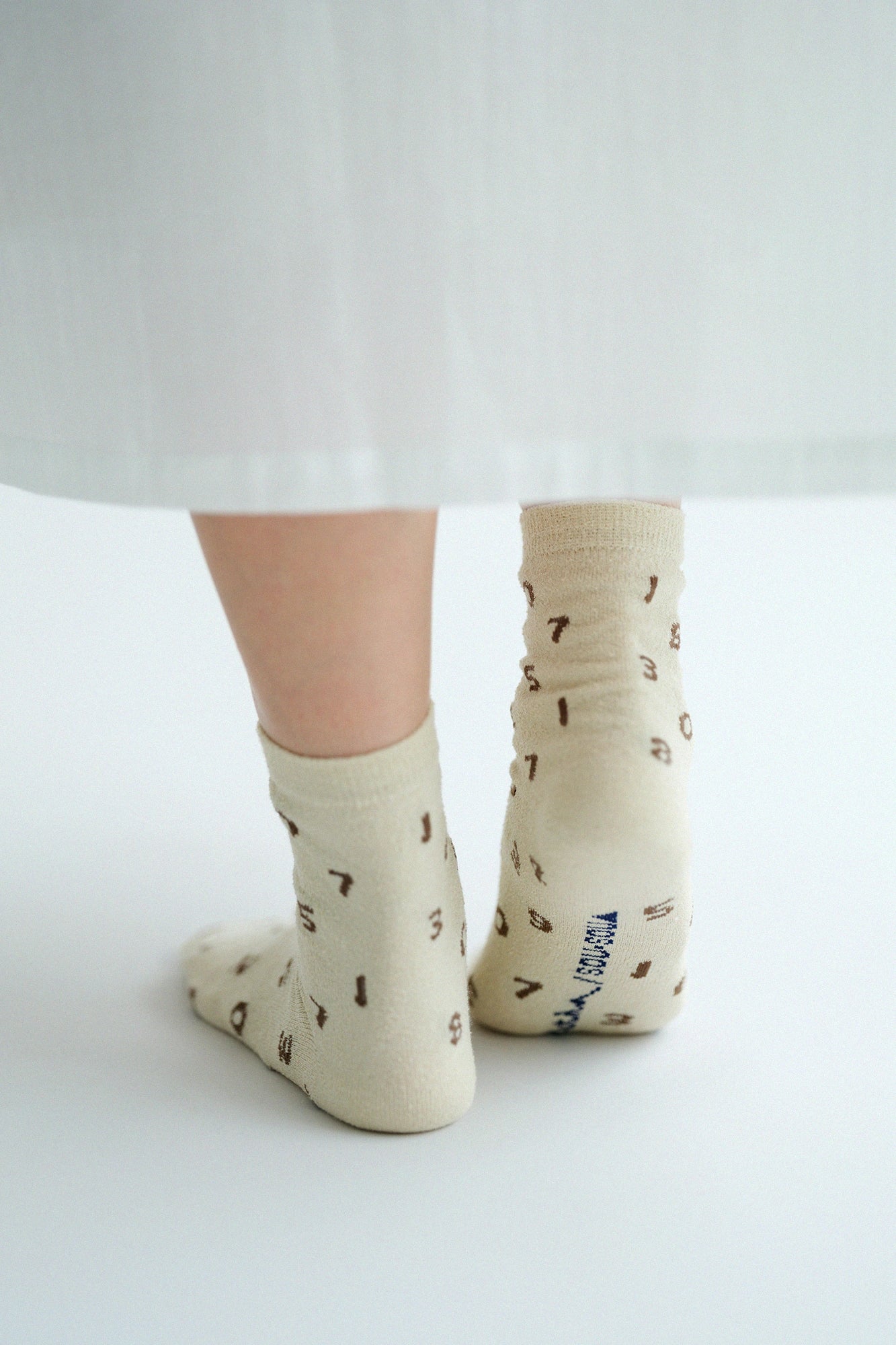 【net limited】Boucle Eco-friendly Tabi Socks (Mid-calf) / SO-SU-U Grey Yellowish Green▲