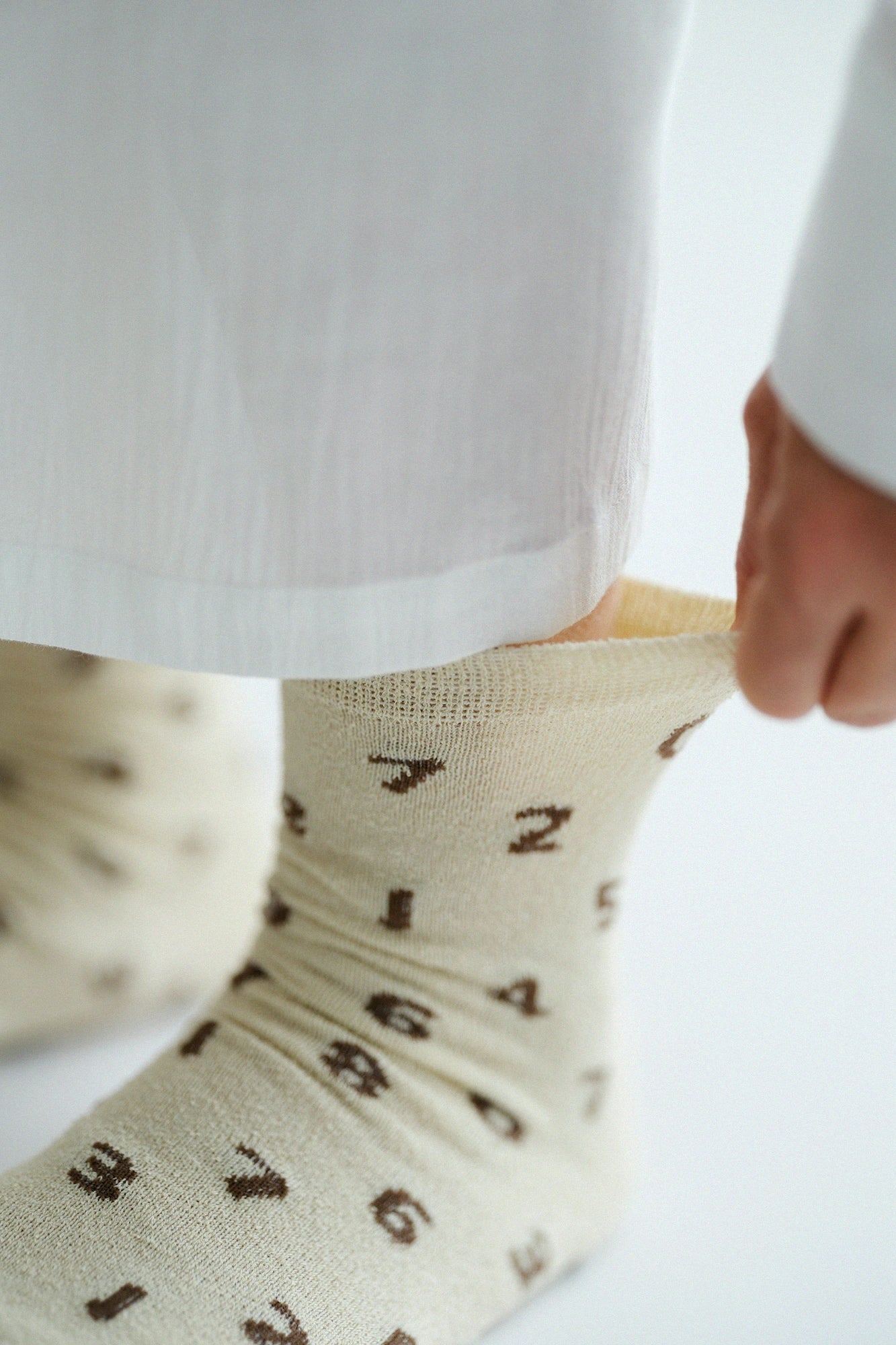 【net limited】Boucle Eco-friendly Tabi Socks (Mid-calf) / SO-SU-U Grey Yellowish Green▲
