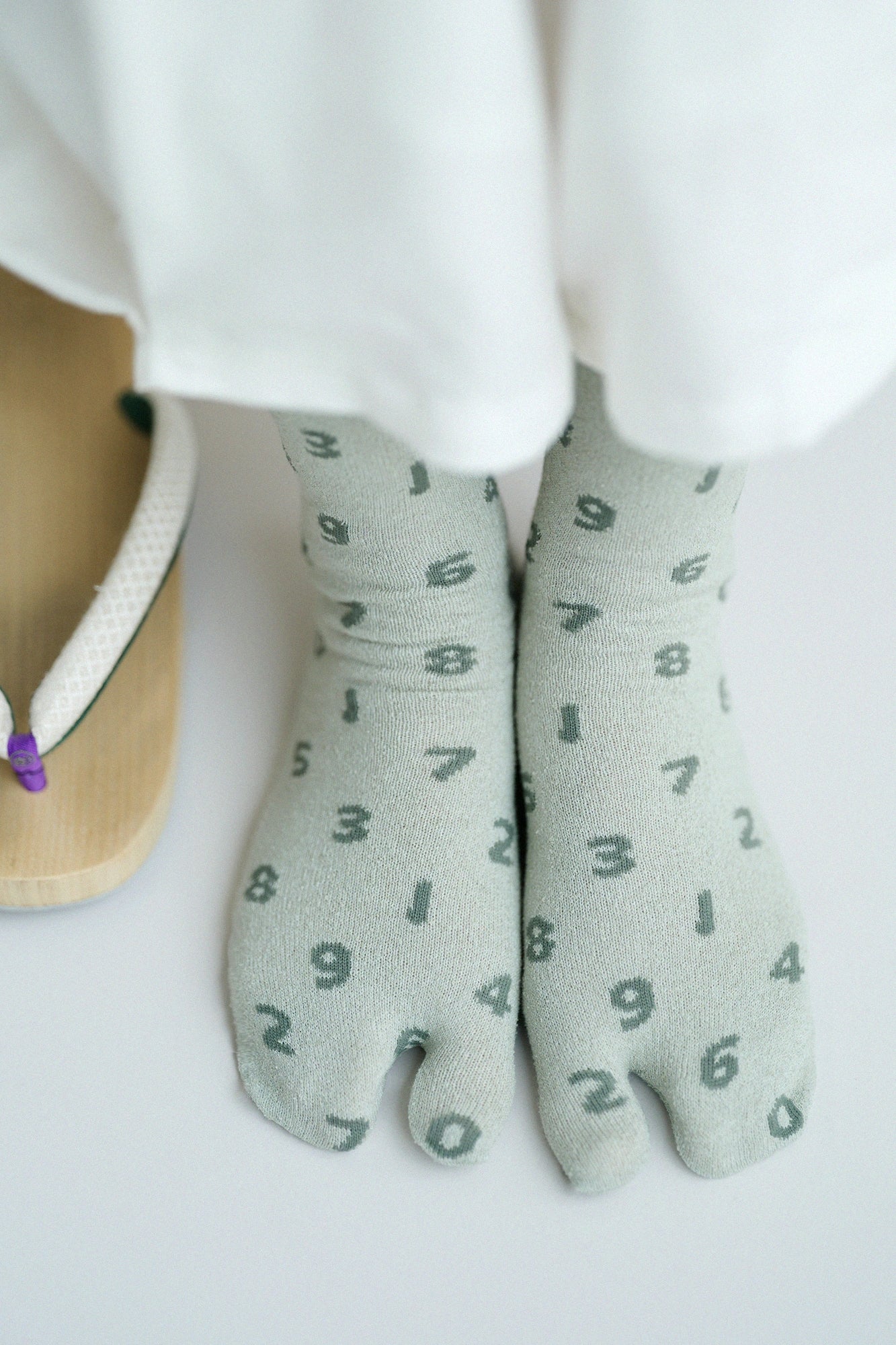 【net limited】Boucle Eco-friendly Tabi Socks (Mid-calf) / SO-SU-U Light Green▲