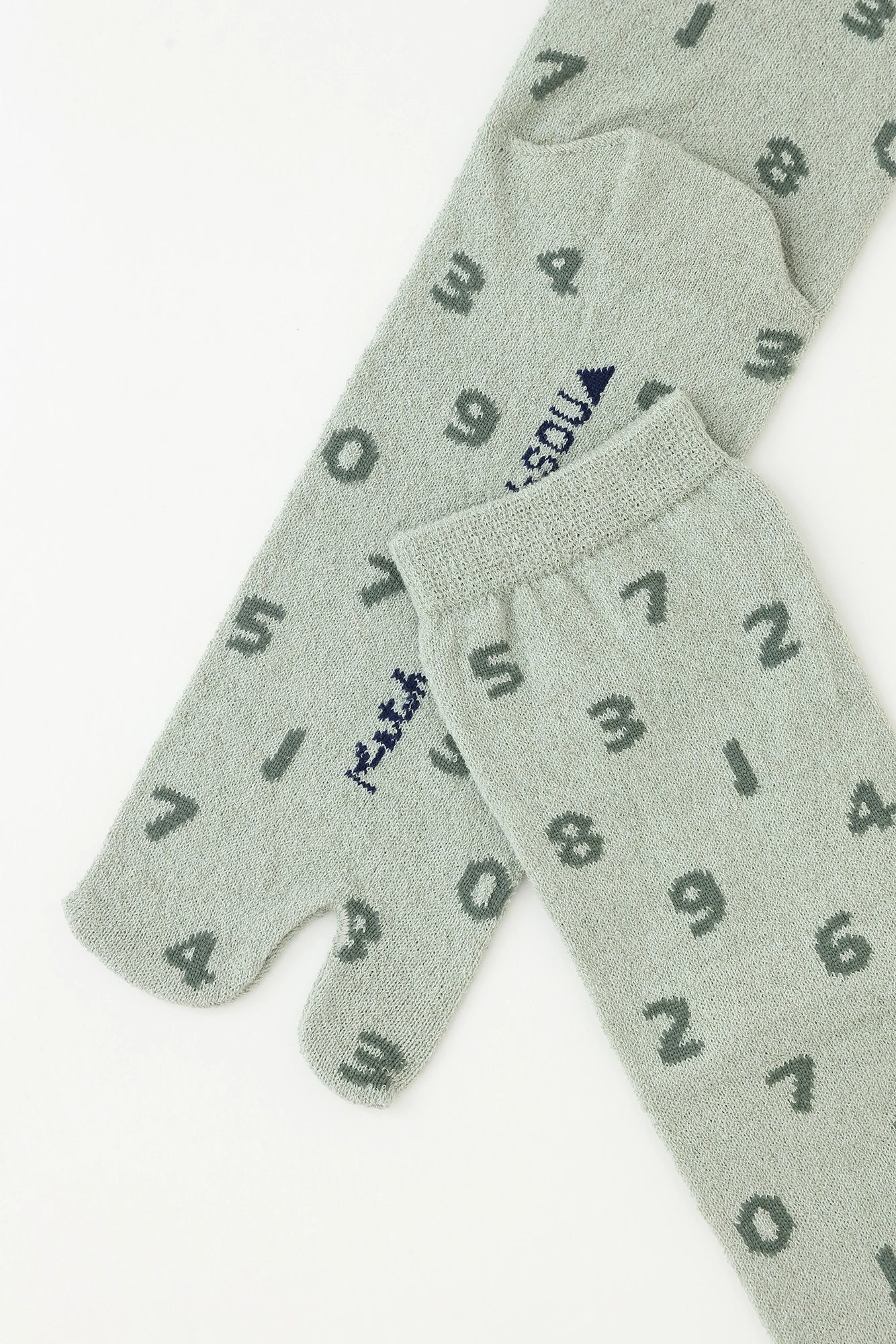 【net limited】Boucle Eco-friendly Tabi Socks (Mid-calf) / SO-SU-U Light Green▲