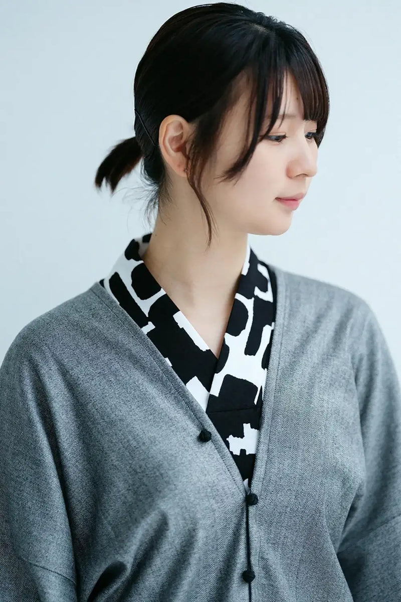 【9月22日頃発送予定】【net限定】ウールレーヨン 杉綾織 はつき／羅墨