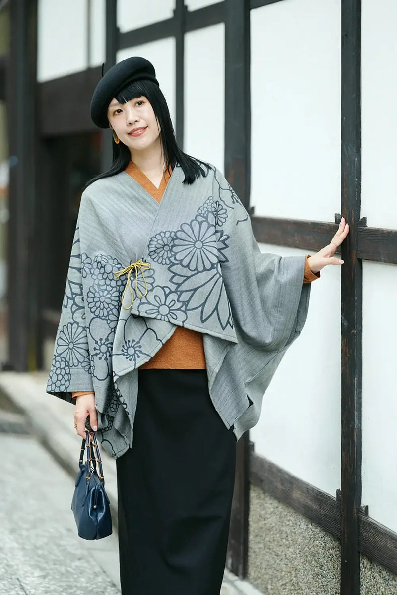 【9月22日頃発送予定】梳毛 杉綾織 きさらぎ 短丈／金襴緞子