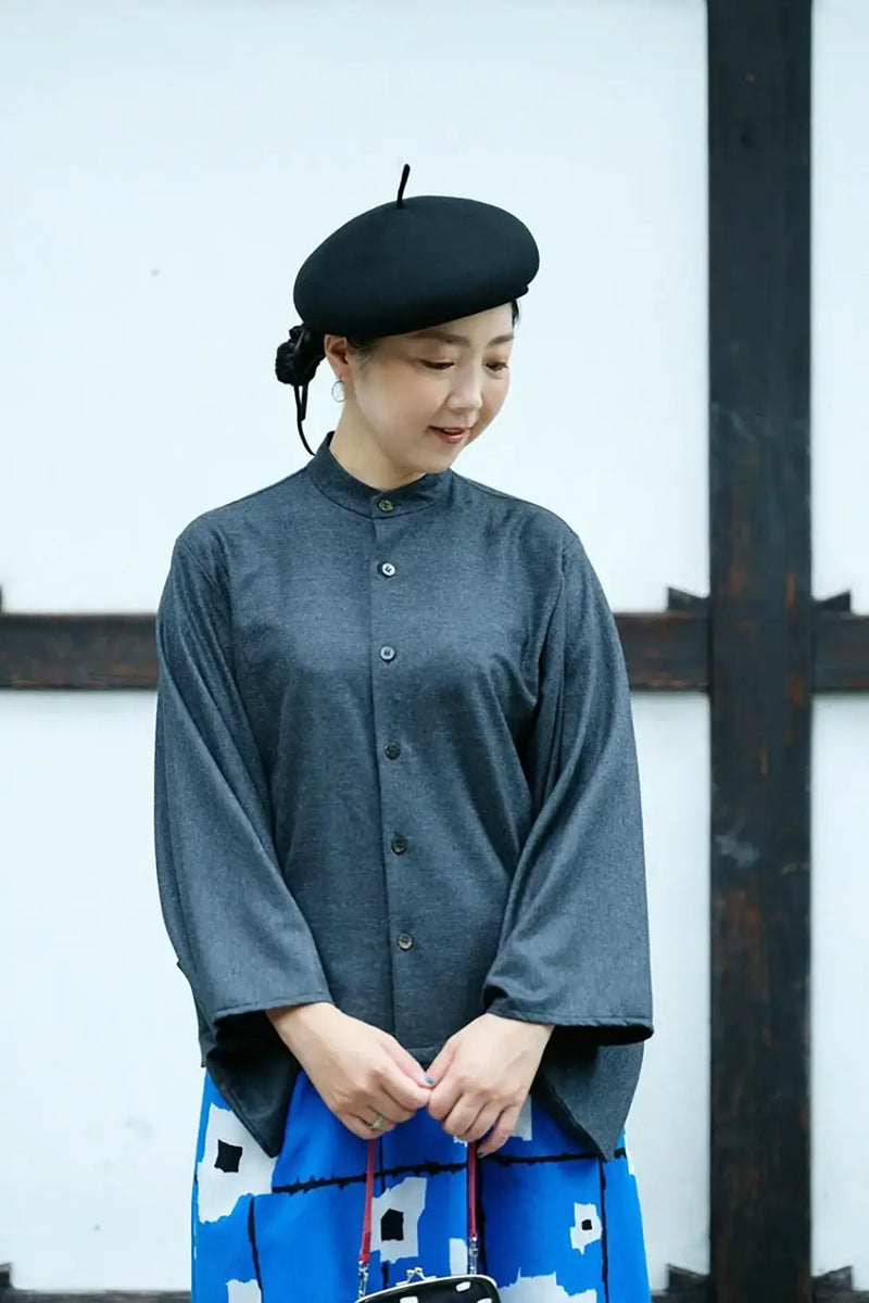 【9月22日頃発送予定】バランサーキュラー(R)ウール 草衣 上／消炭色