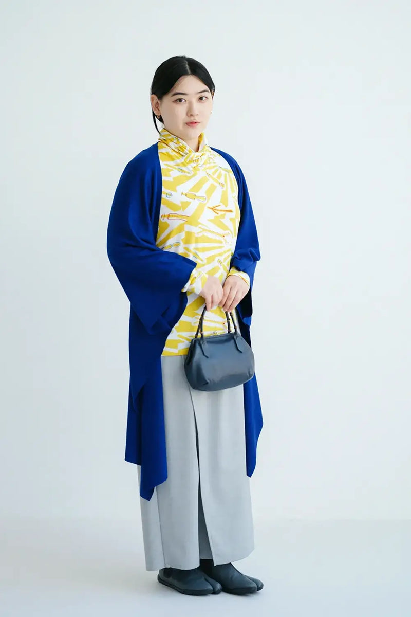 【9月22日頃発送予定】梳毛 綾織 筒下／白鼠