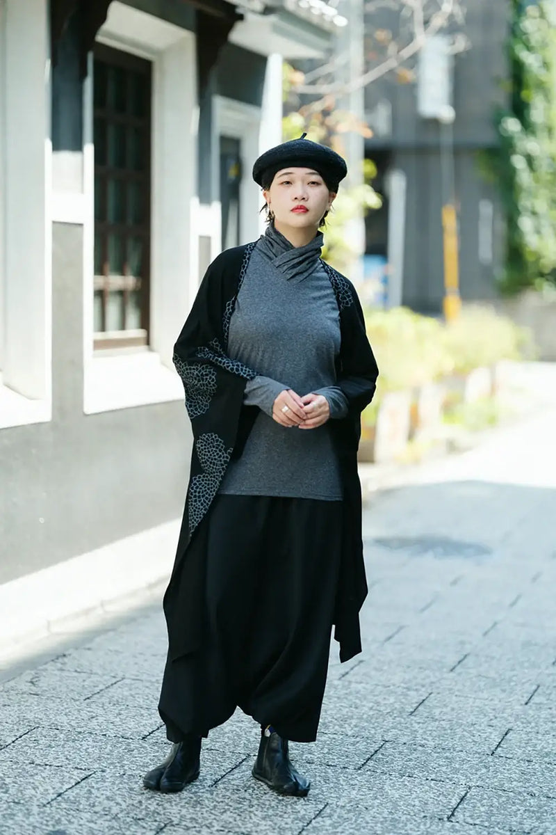 【9月22日頃発送予定】ウールギャバジン 富士／濡羽色