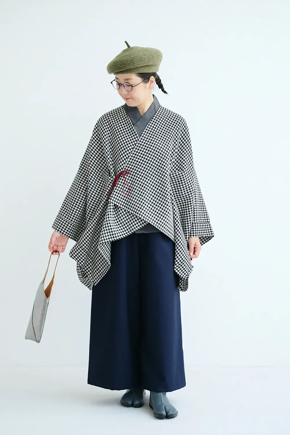 【9月22日頃発送予定】バラシアウール 広形もんぺ／深紺