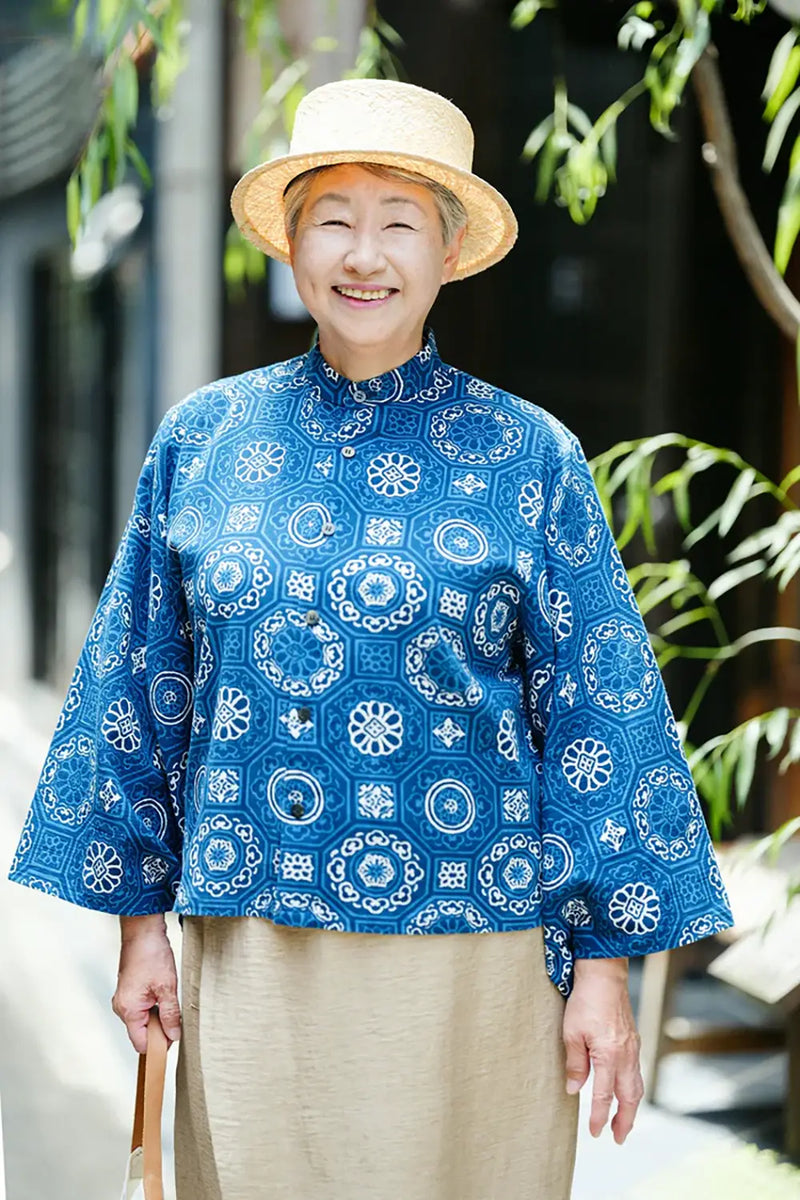 Takashima Shukusei 20/20 Aizome (Ainasen) Gemusterter Kimono für Damen, Oberteil / Karei (schön) 