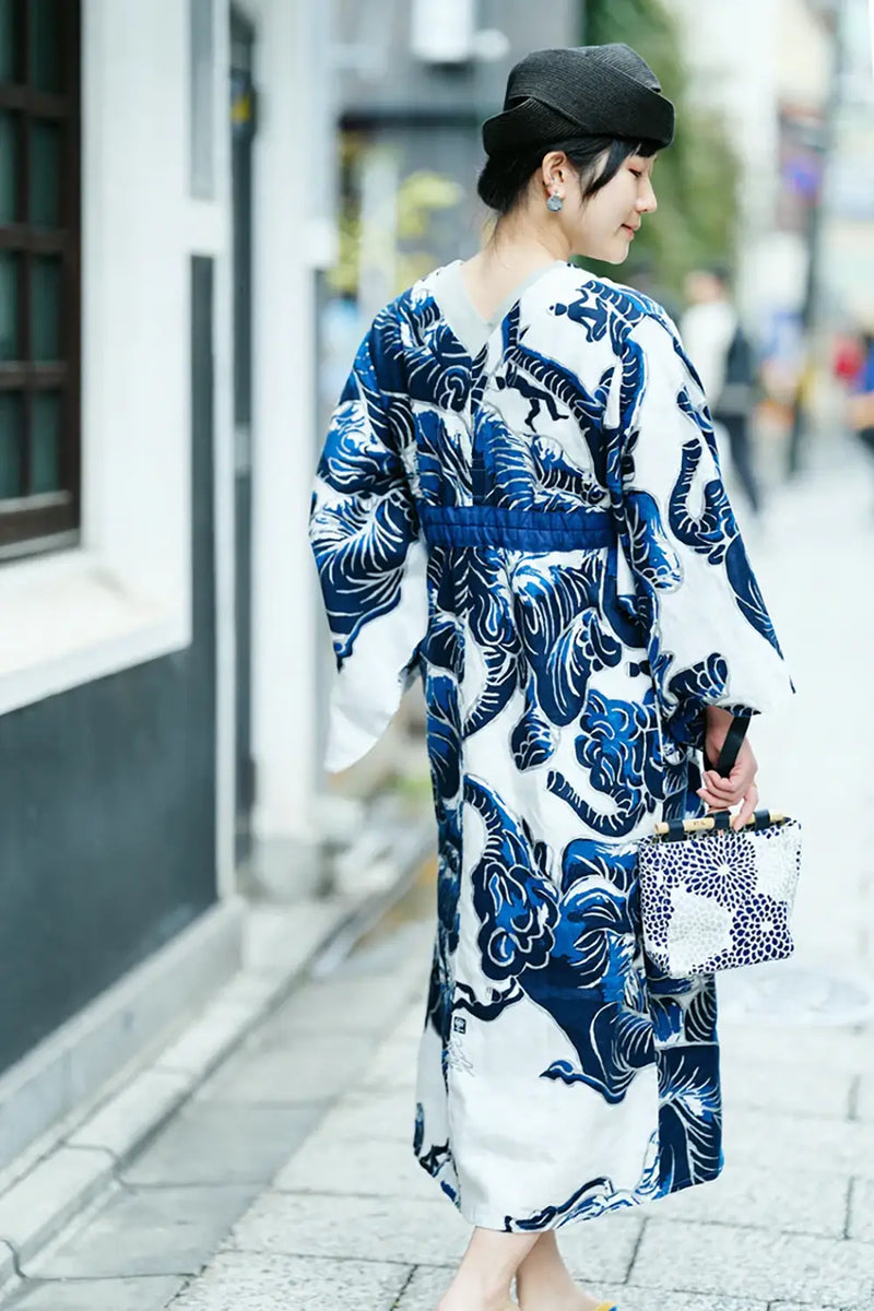 [Versand voraussichtlich um den 21. April] Leinen Yukata Mitate/fliegende Elefanten blau silber