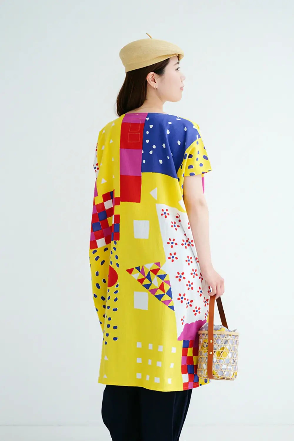 Takashima Shukuku 20/20 Rechteckiger Kimono（Chōhōkei）/ Tamatebako（Schatzkiste） 