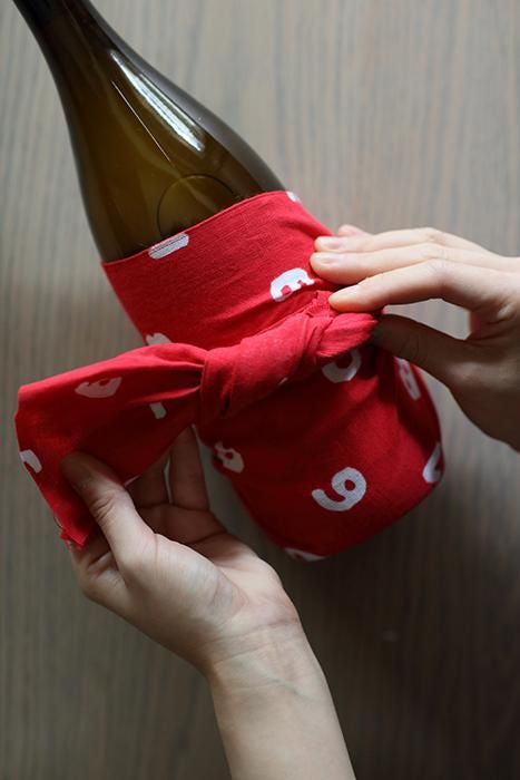 Isemomen Cotton Textile Handkerchief / SO-SU-U Red