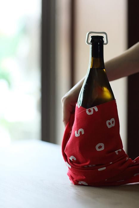 Isemomen Cotton Textile Handkerchief / SO-SU-U Red