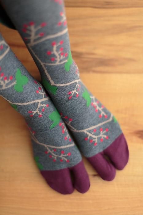 타비양말(무릎 아래) / 붉은 열매, 부비동 (Snezu) [여성을위한]