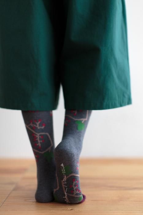 타비양말(무릎 아래) / 붉은 열매, 부비동 (Snezu) [여성을위한]