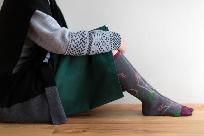 타비양말(무릎 아래) / 붉은 열매, 부비동 (Snezu) [여성을위한]