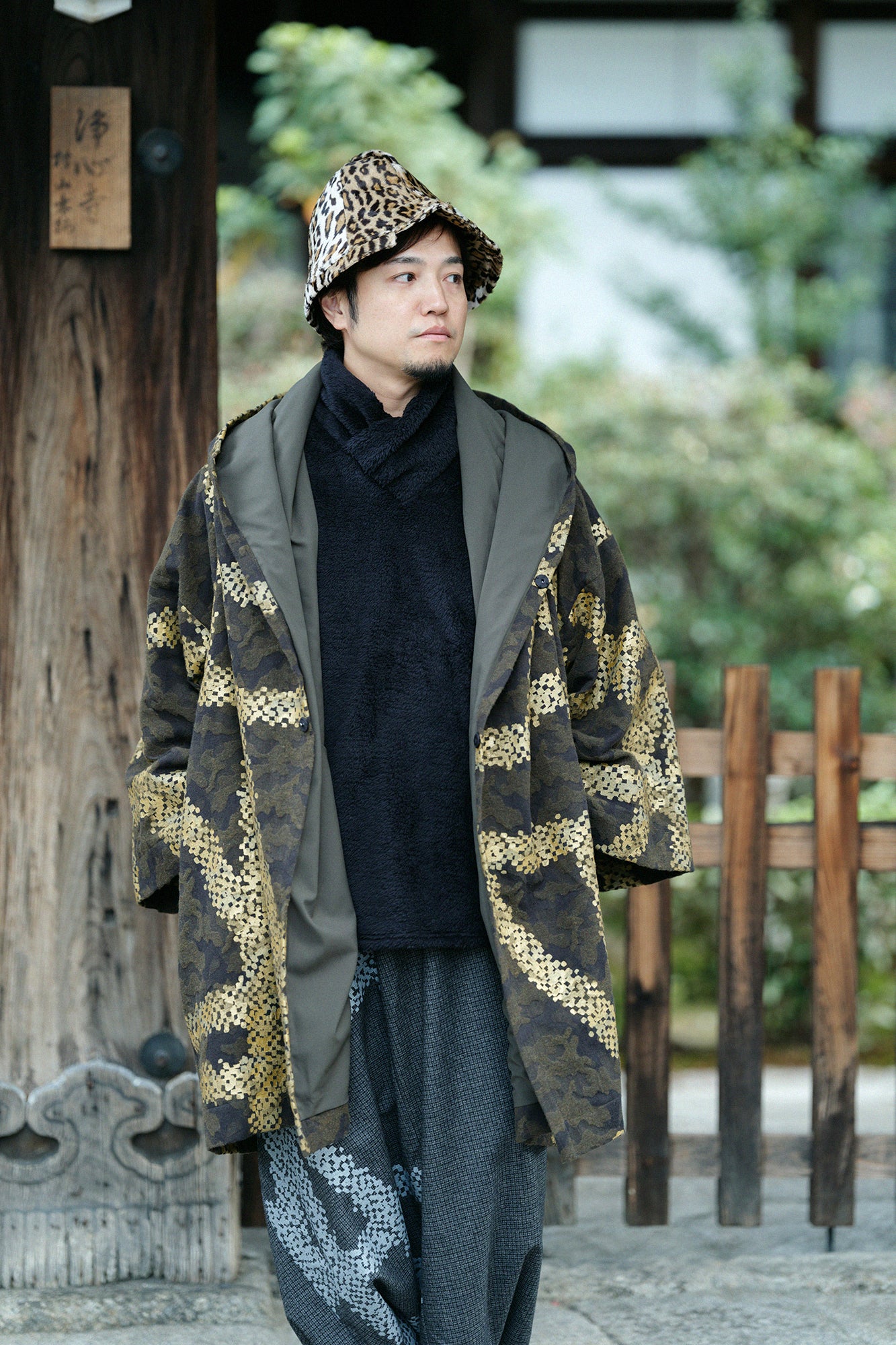 羊毛緹花 頭巾外套 附襯裡／五花大綁