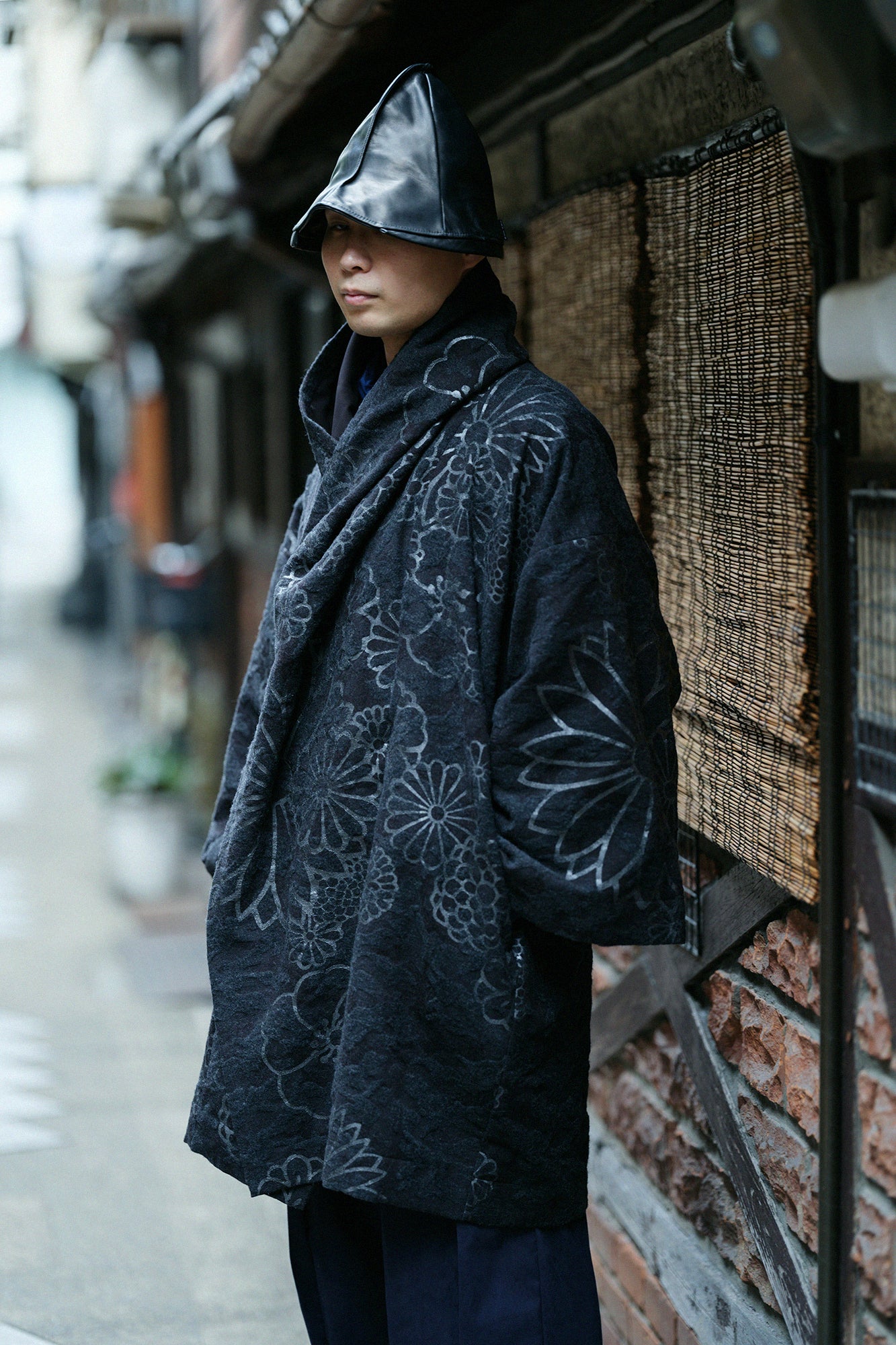 羊毛緹花 頭巾外套 附襯裡／金襴緞子