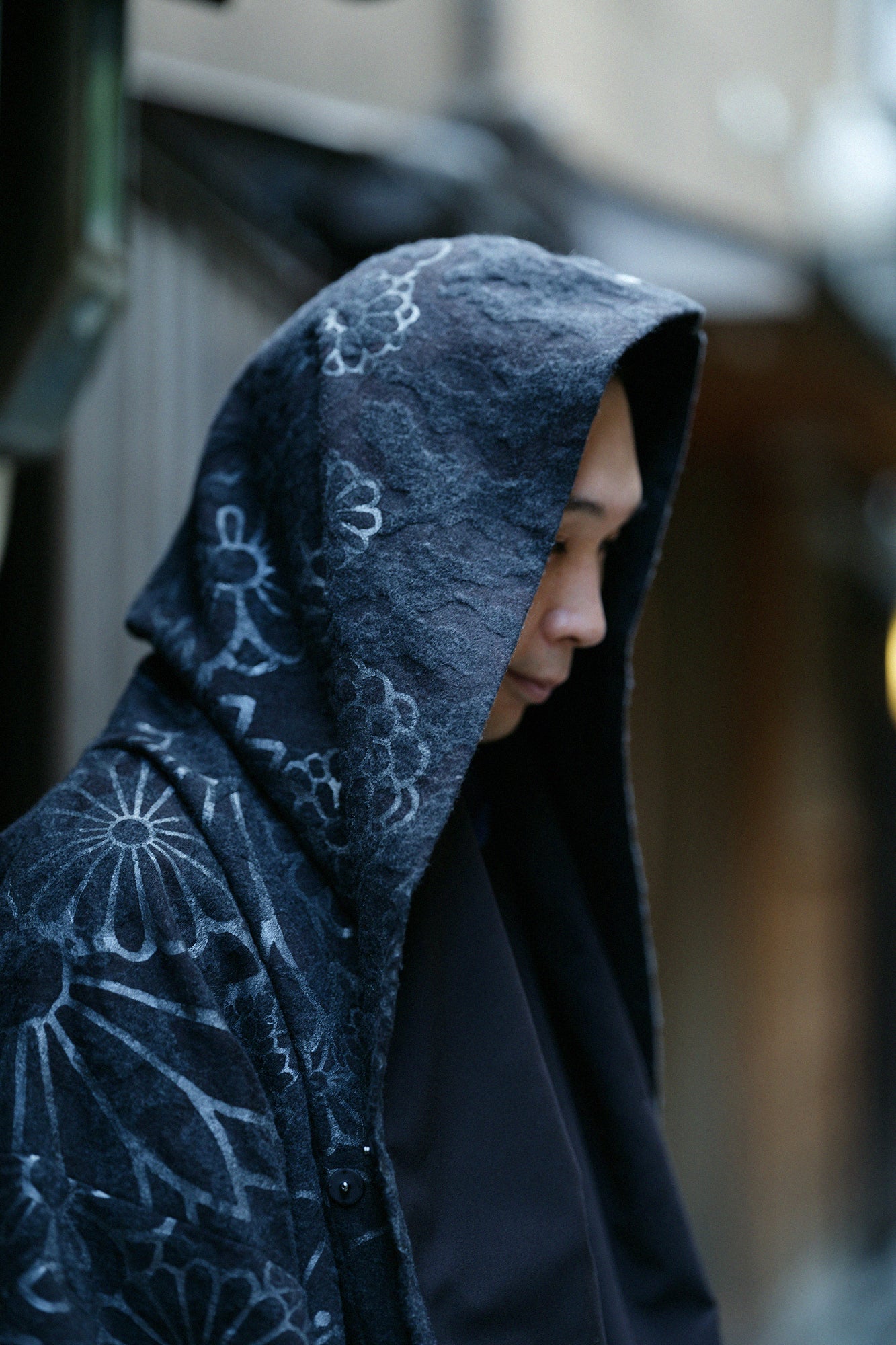 羊毛緹花 頭巾外套 附襯裡／金襴緞子