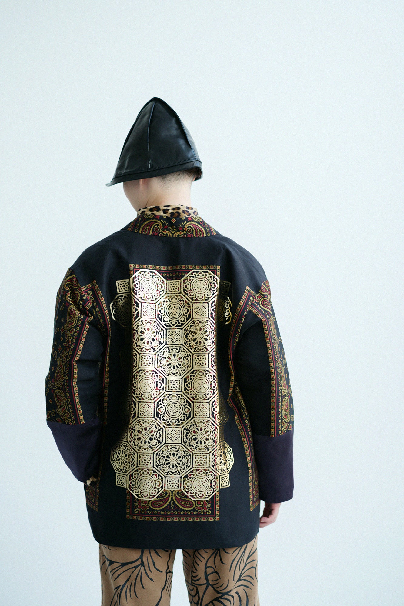 Kiryu Jacquard Bi-color Sleeve Tight Sleeve Hanten Jacket with Lining / Black×Gorgeous