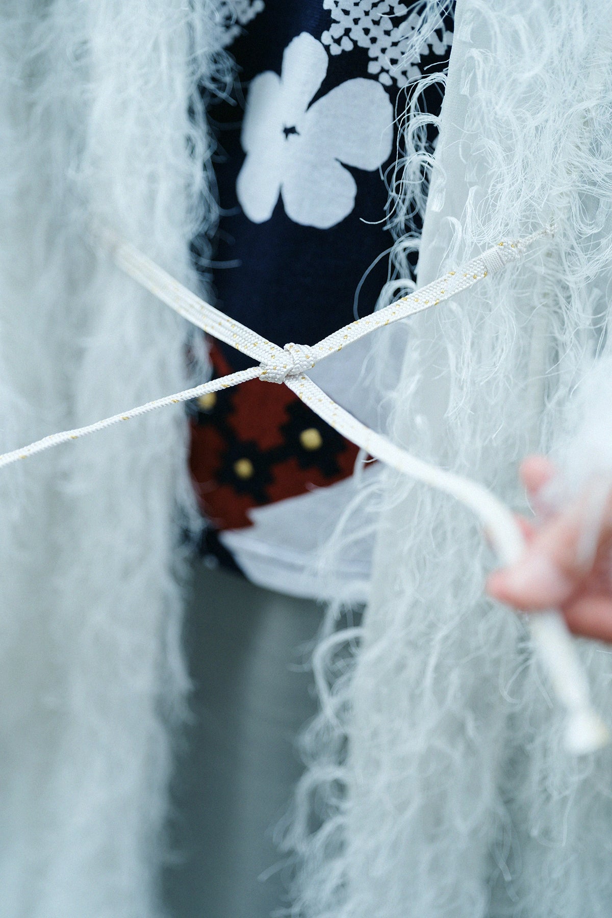 Cardigan en satin
間（けん）
pattern simple／tsukumo 
