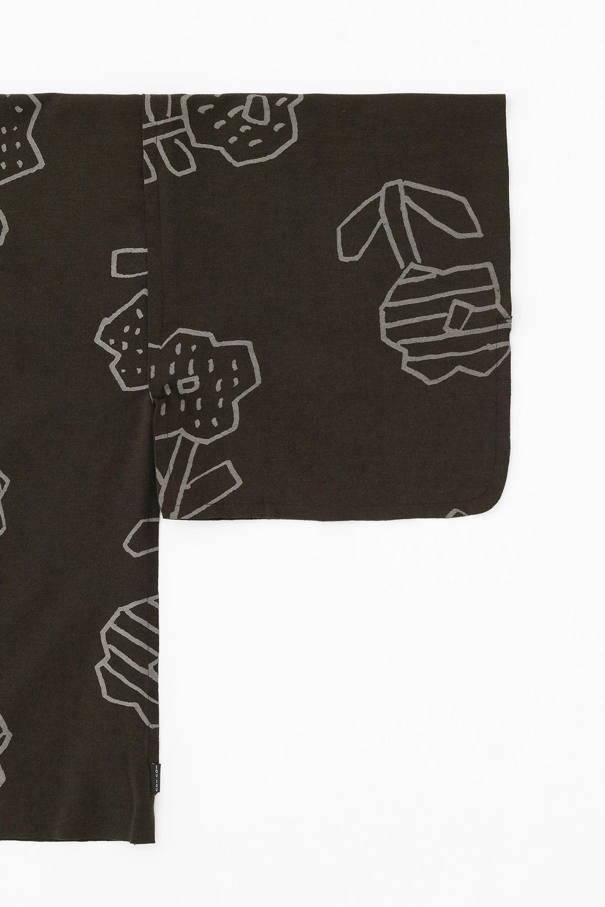 【Ships Ard 9/22】Double-knit V Neck Kimono Sleeve Kantoui Short／Flower Seedling Scattered Brown