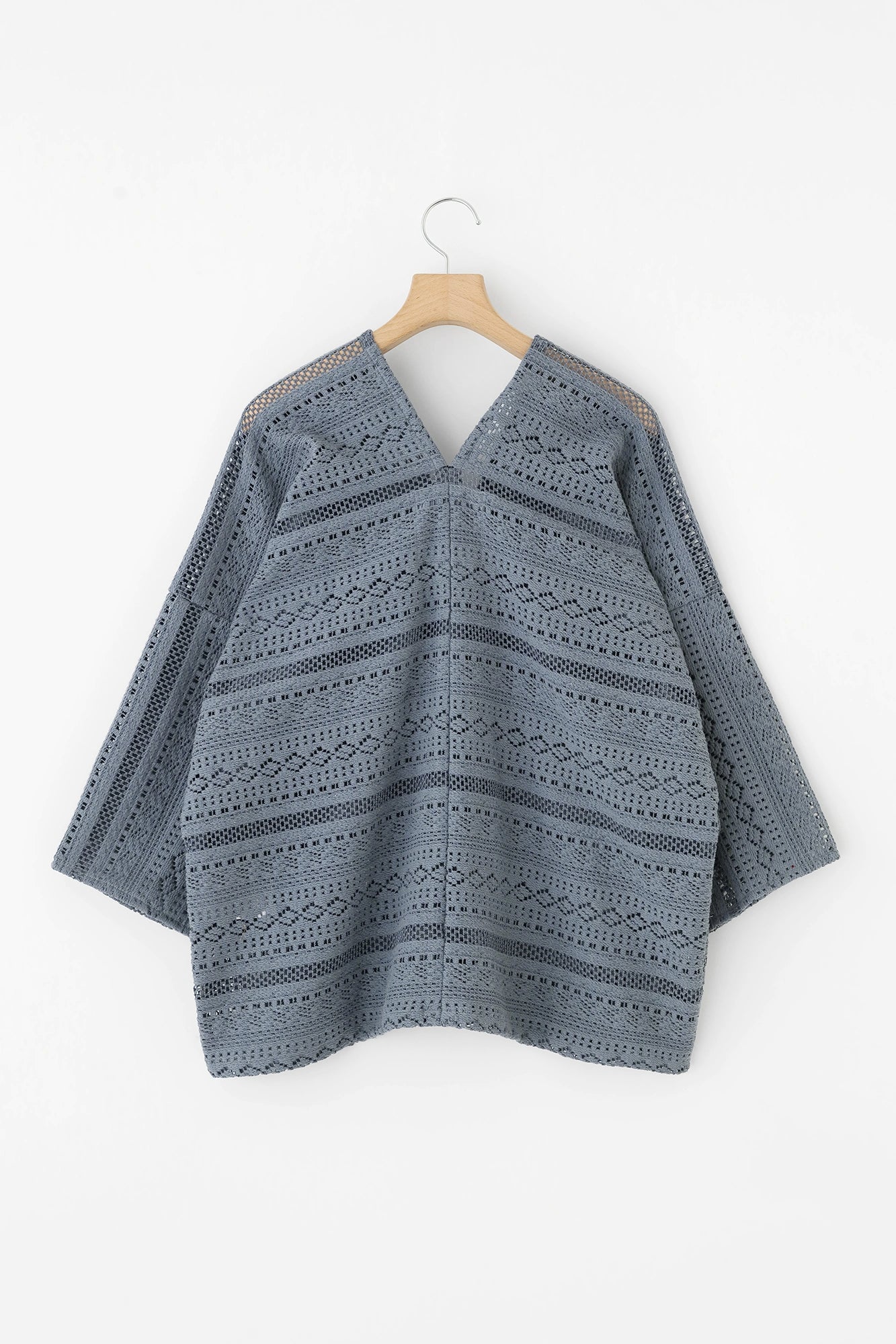 【4月21日頃発送予定】透かし幾何刺繍（きかししゅう） はつき／灰青（はいあお）