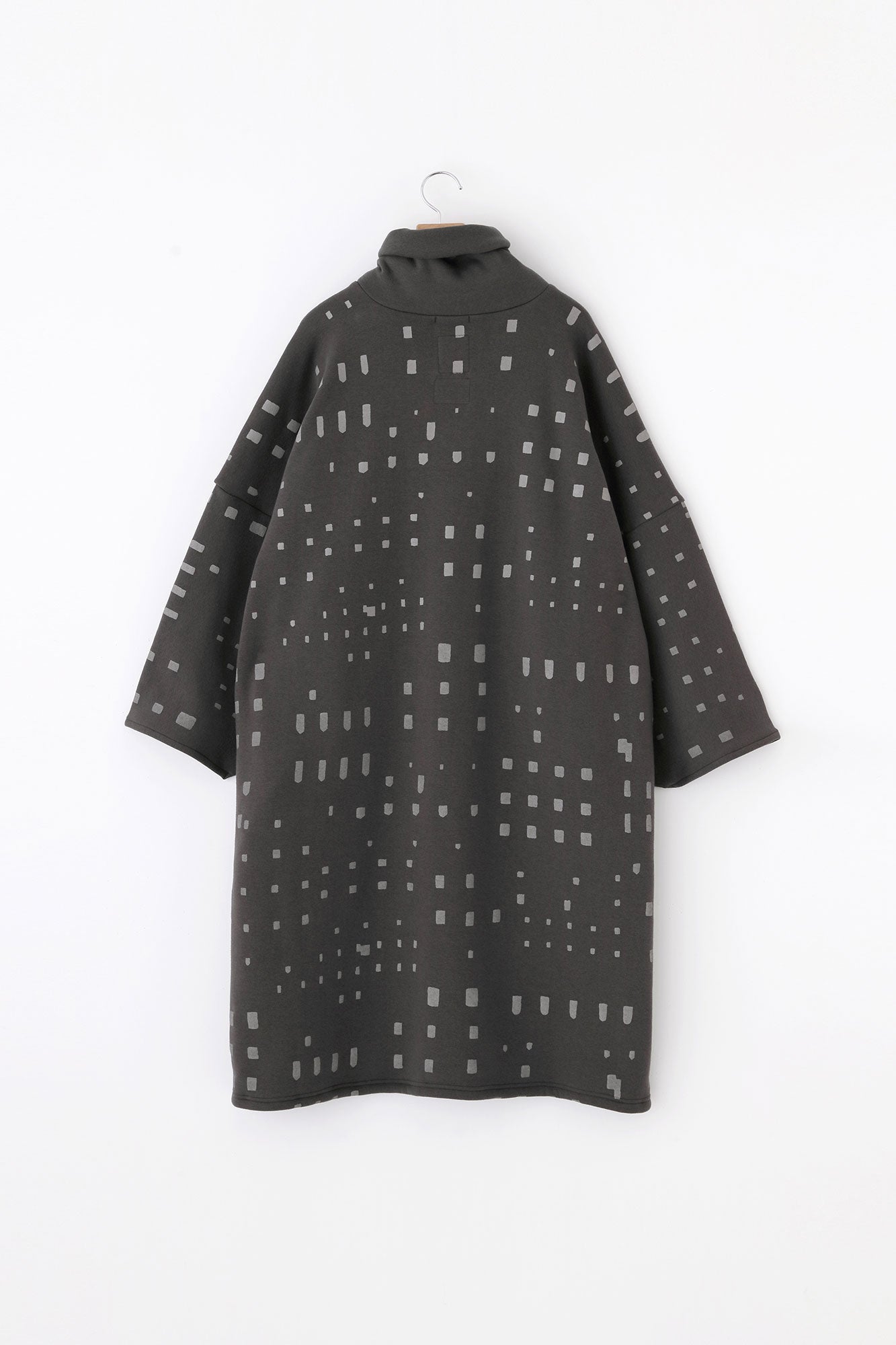 裏仿毛 針織 高領圓弧袖長方形洋裝／窗 藤煤竹色