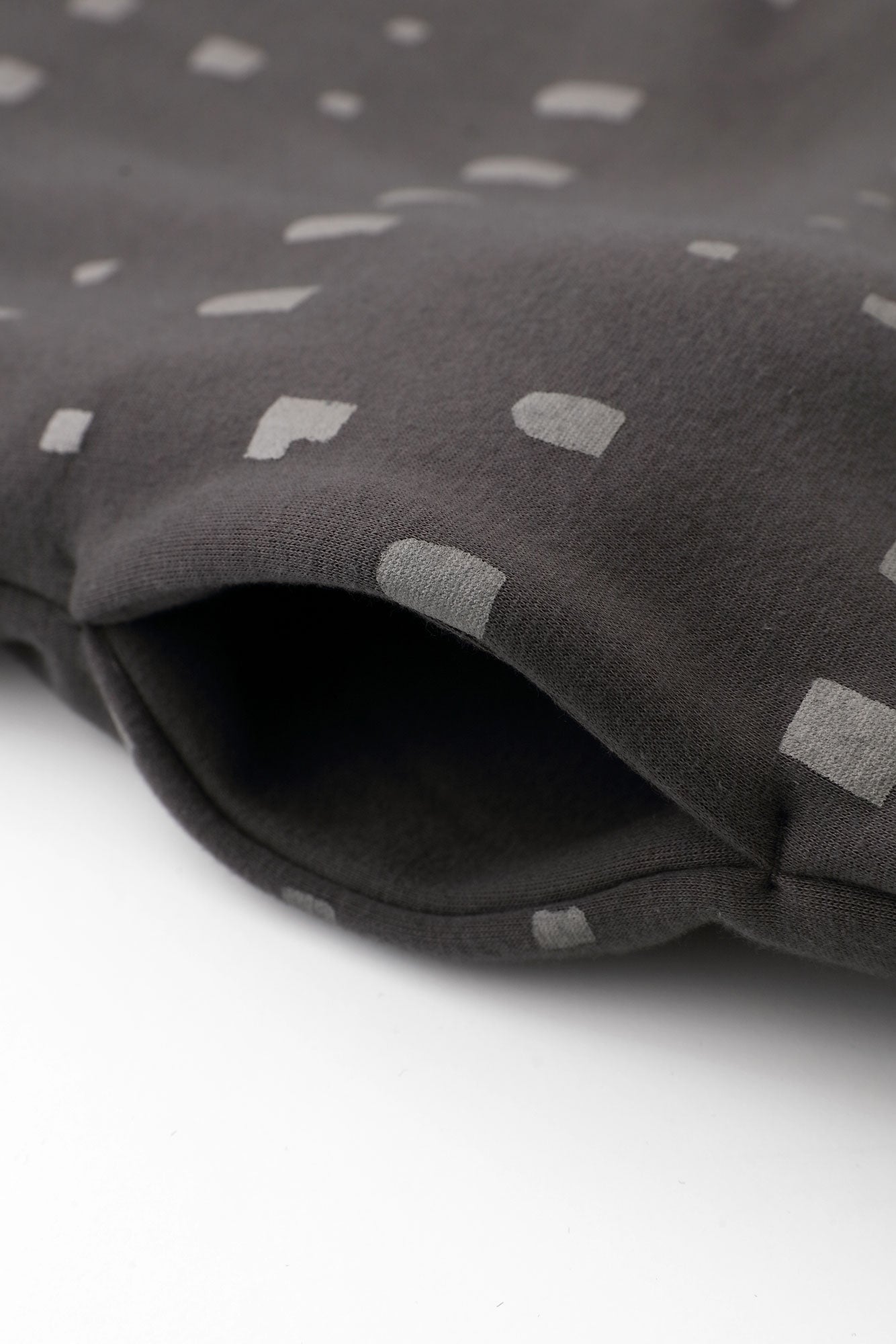 裏仿毛 針織 高領圓弧袖長方形洋裝／窗 藤煤竹色