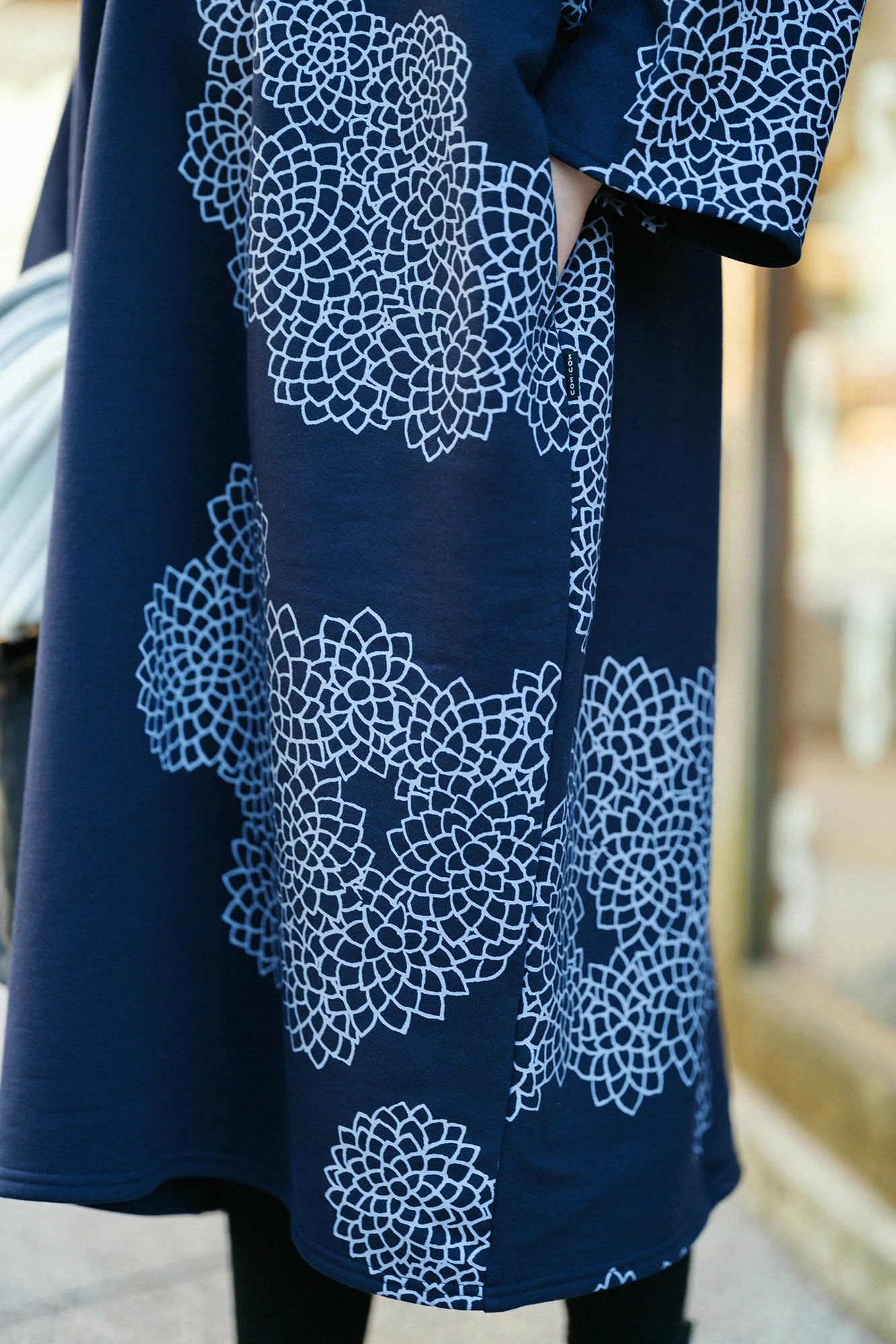 Fleece Turtle Neck Naginata Rectangular Dress / Chrysanthemum in Clouds and Blank Dark Blue
