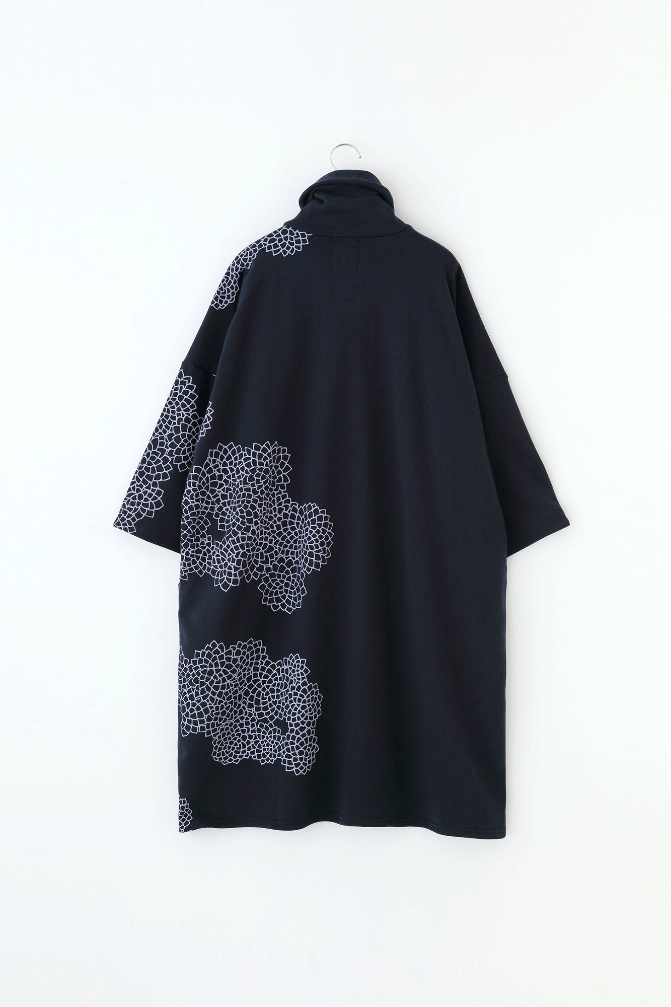 Fleece Turtle Neck Naginata Rectangular Dress / Chrysanthemum in Clouds and Blank Dark Blue