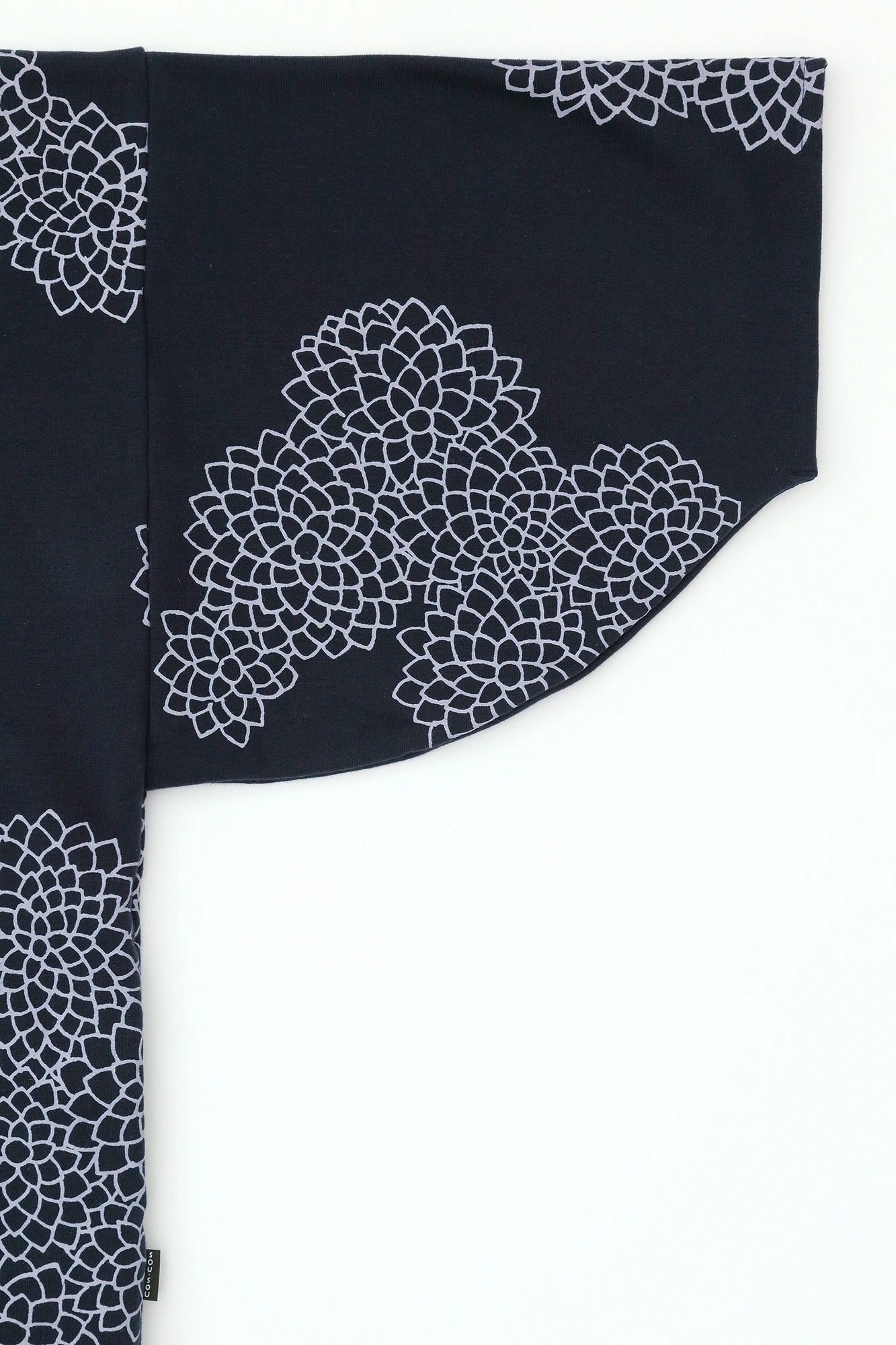 Fleece Turtle Neck Naginata Rectangular Dress / Chrysanthemum in Clouds and Blank Dark Blue