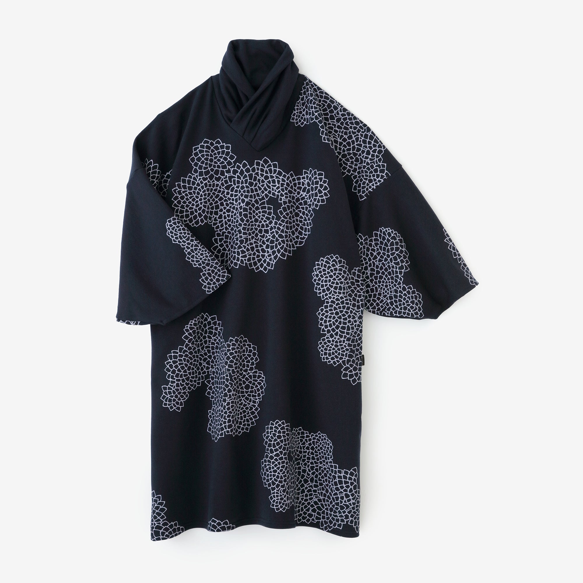 內抓毛 高領圓弧袖長方形洋裝／雲間菊 深藍色