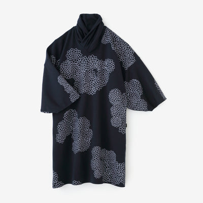 內抓毛 高領圓弧袖長方形洋裝／雲間菊 深藍色