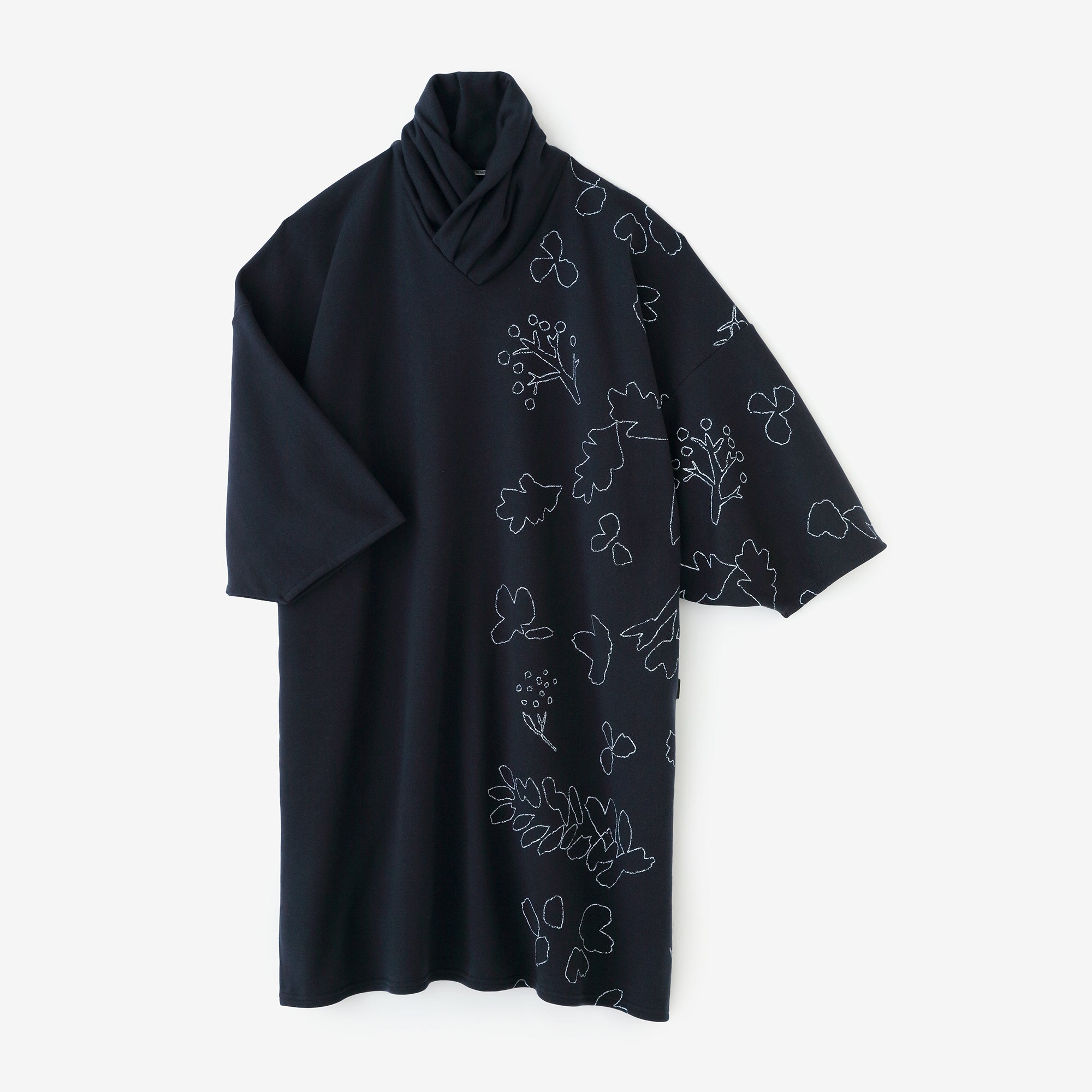 內抓毛 高領圓弧袖長方形洋裝／里山 搖曳和留白 深藍色