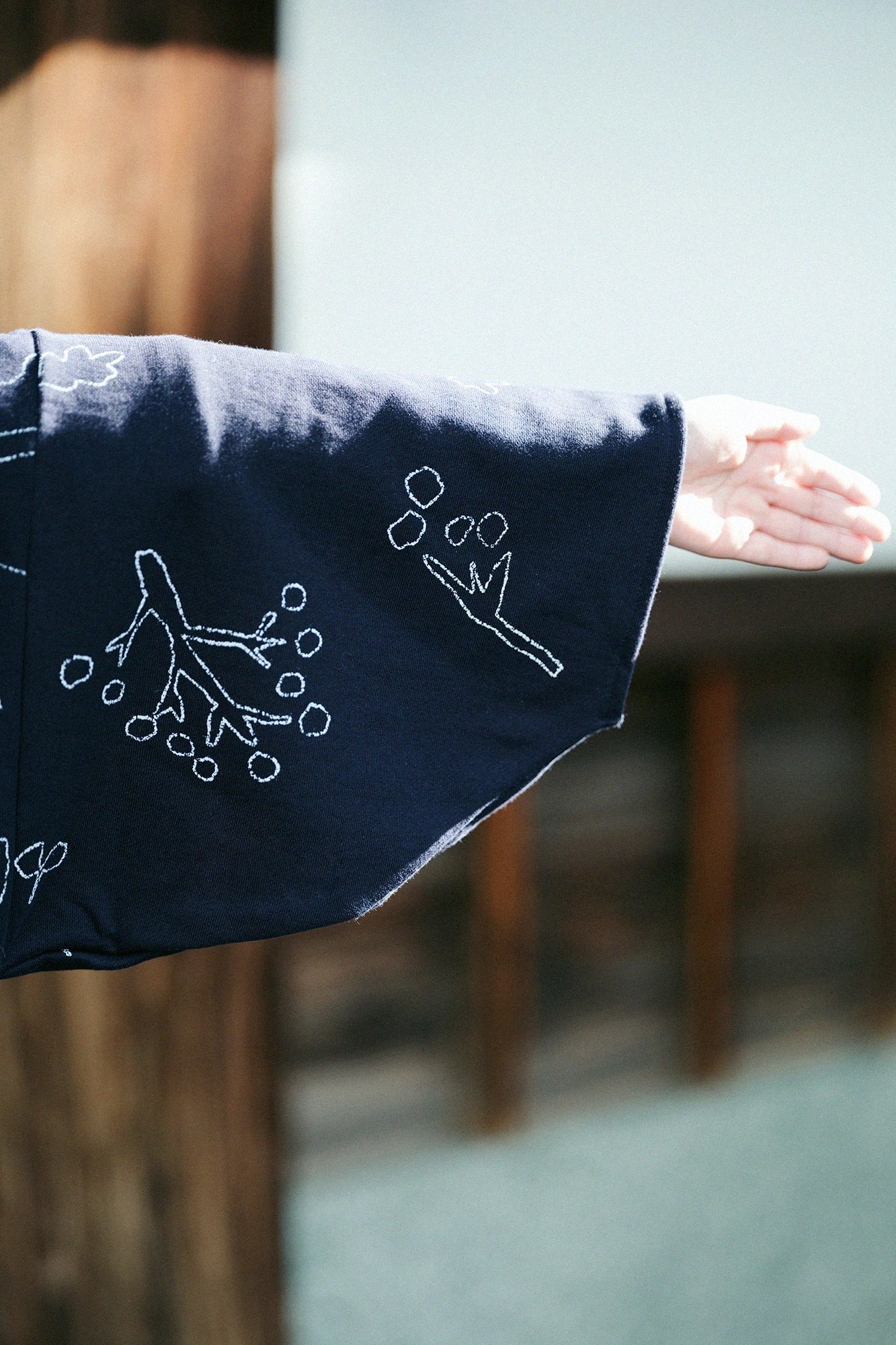 內抓毛 高領圓弧袖長方形洋裝／里山 搖曳 深藍色