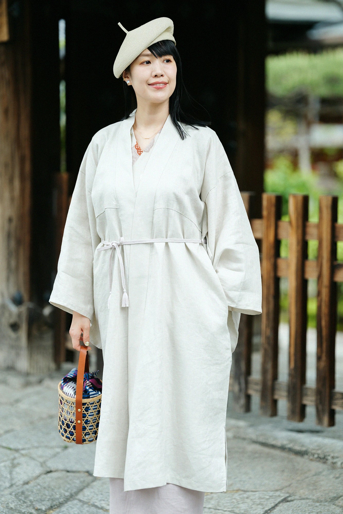 Broderie à petites manches en chanvre (kosodebaori) Long (Nagatake) / gris-blanc (kaihaishoku) 