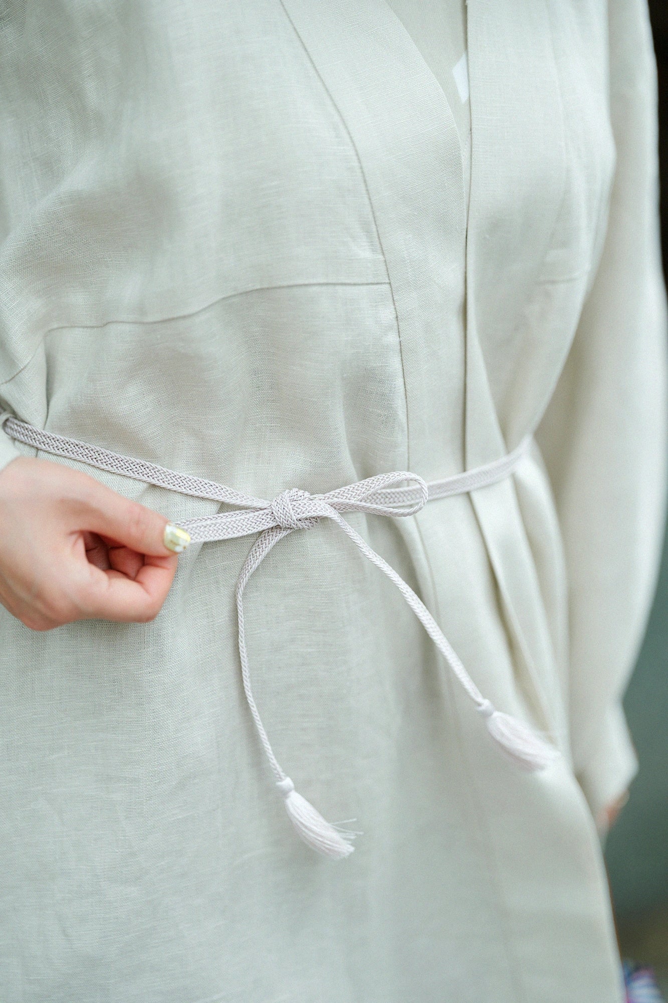 Broderie à petites manches en chanvre (kosodebaori) Long (Nagatake) / gris-blanc (kaihaishoku) 