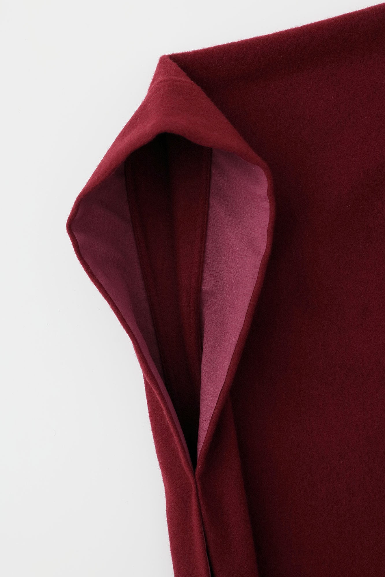 ウールメルトン きさらぎ／臙脂色（えんじいろ）